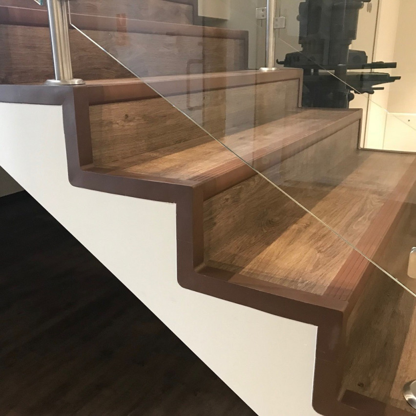 Cornière externe Z1 marron