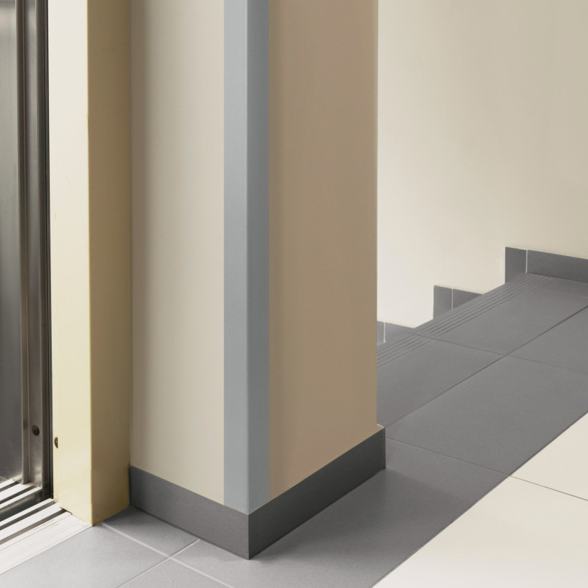 Cornière PVC, adhésive, protection d'angles et de bords, rigide, Gris