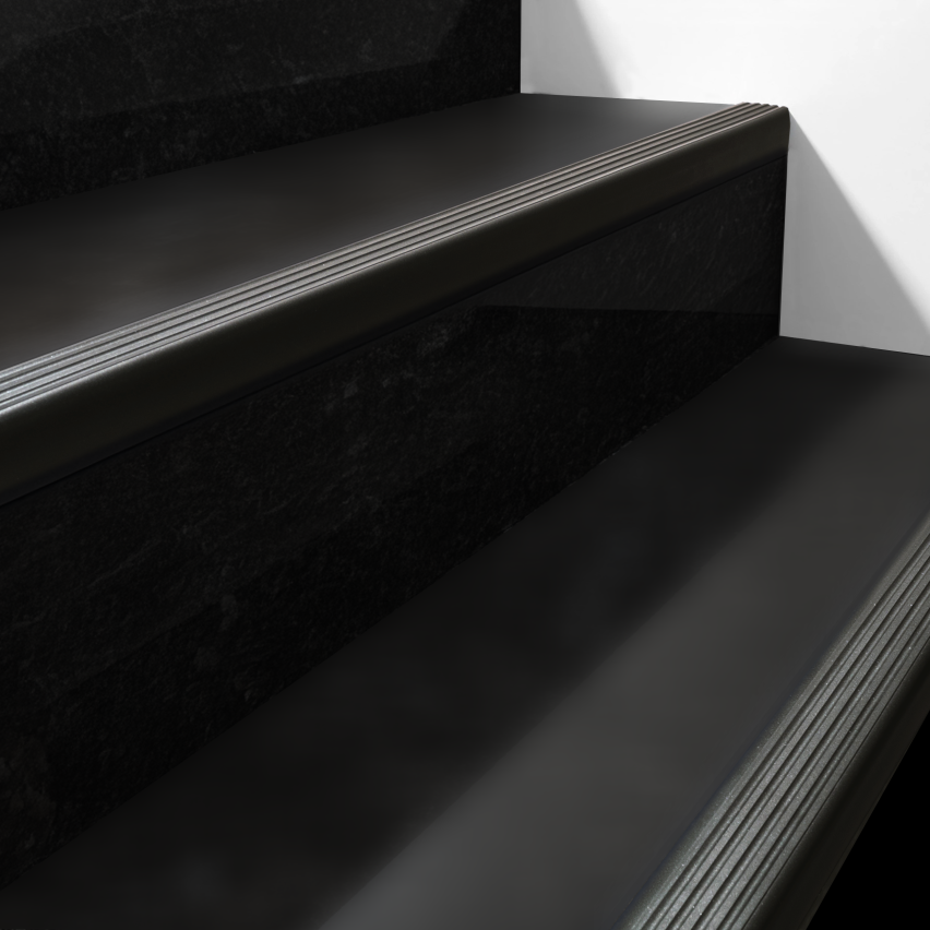 RGP profilé d'escalier antidérapant 50x42mm 1,5m noir/argenté