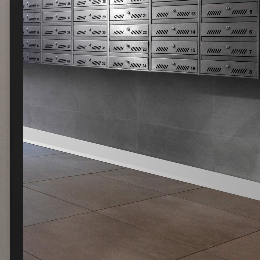 Plinthe Souple Auto-Adhésive en PVC 32x23 mm, Bande Flexible, Facile à Installer, sur Toutes les Surfaces, blanc